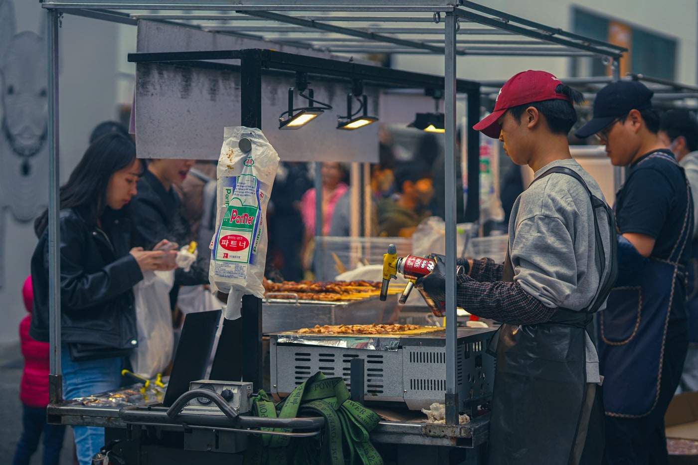 Hotteok vs Bungeoppang vs Gyeranppang: Korea's Winter Street Snacks Compared